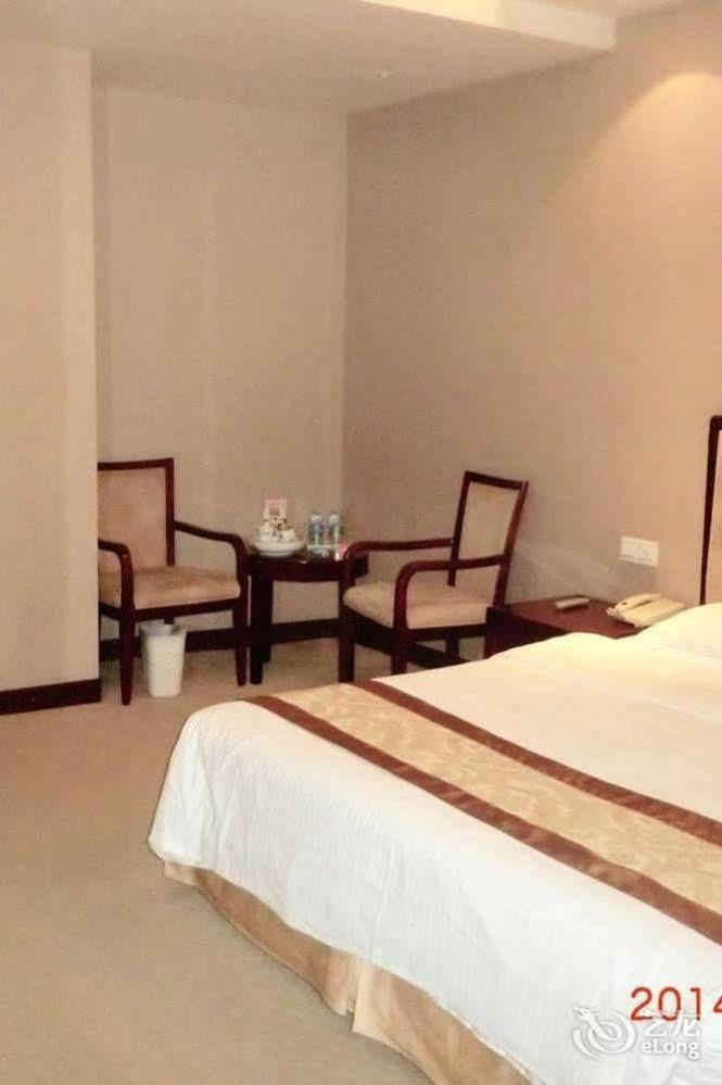 Wanyi Hotell Dongguan  Eksteriør bilde